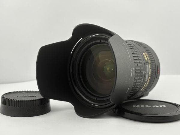 ★ニコン AF-S DX NIKKOR 18-200mm F3.5-5.6