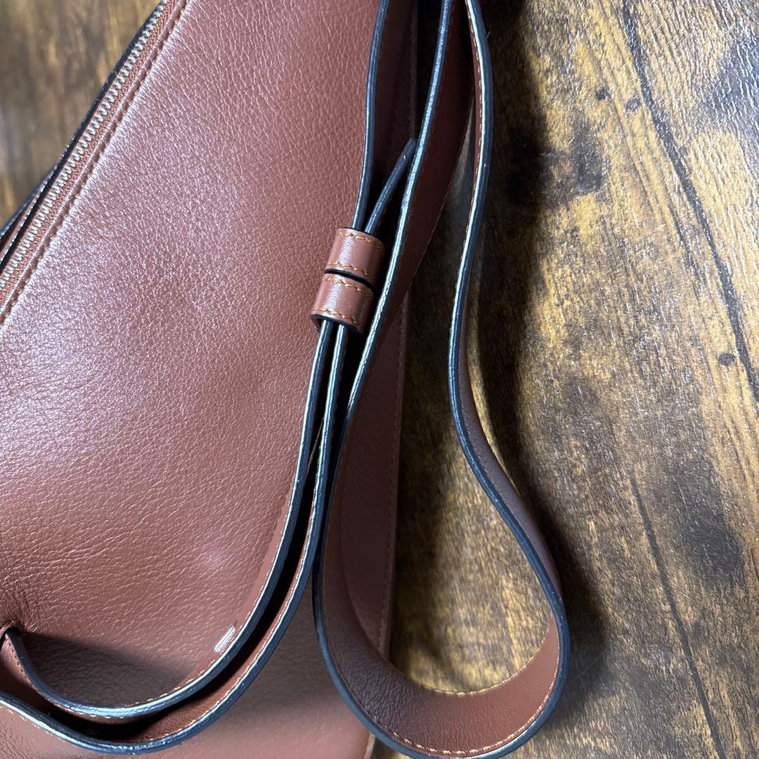 【まりも】LOEWE アントンスリング　ブラウンショルダーバッグ　美品