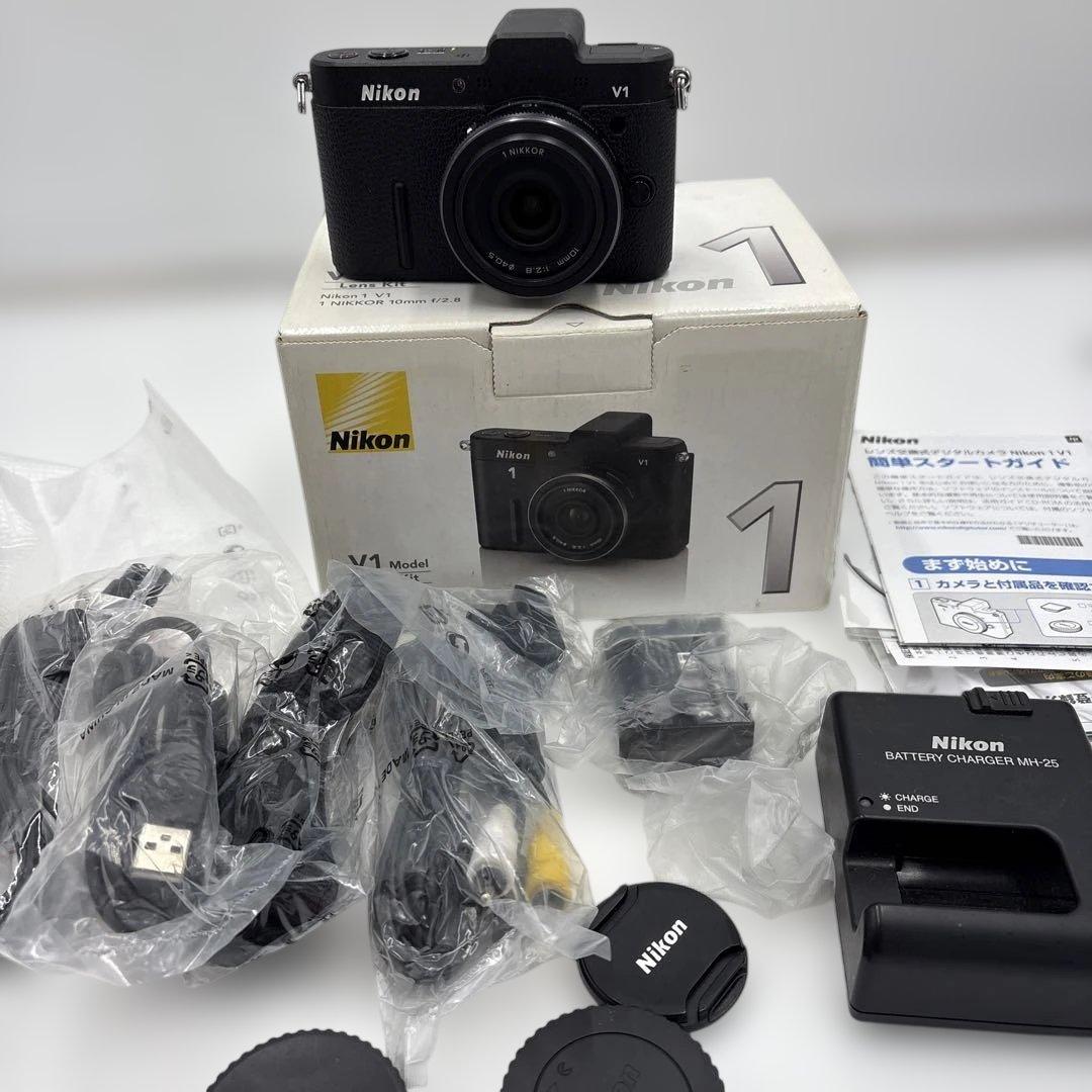 美品　Nikon 1 V1 10mmレンズキット