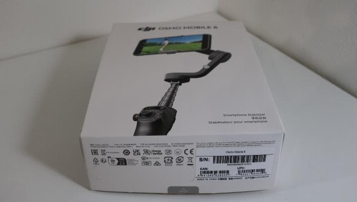 スマホスタビライザー　dji OSMO MOBILE6 20250206(YM)