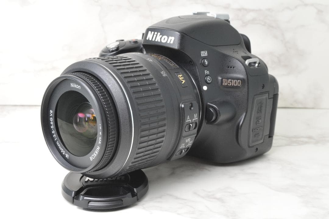ショット数少なめ❣️Nikon D5100⭐️スマホ転送 自撮り 一眼レフカメラ