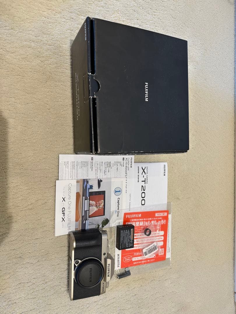 Fujifilm X-T200 ミラーレスカメラ