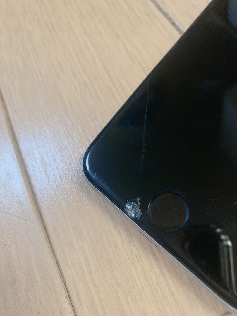 Apple iPhoneSE(第2世代）本体 ホワイト 箱、新品ケーブル付き