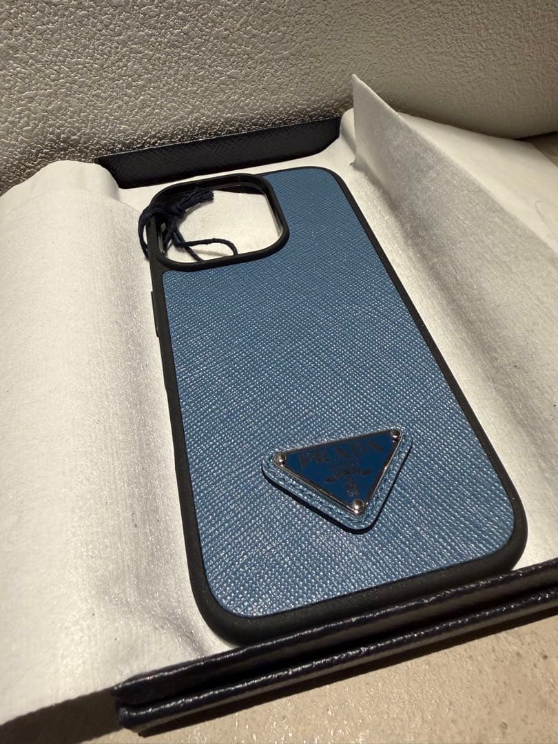 PRADA iPhone 16 Pro 正規品【未使用品】