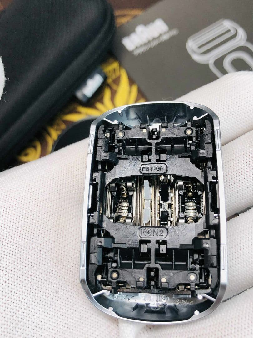 【ワンちゃん】ブラウン シリーズ9 Pro 9417ｓメンズ電気シェーバー