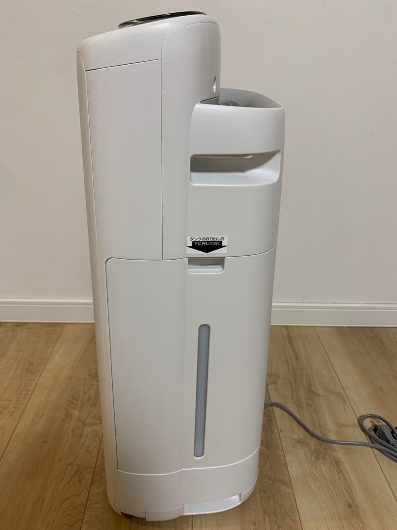 SHARP 加湿空気清浄機　KI-SS50-W 未使用品　2024年製