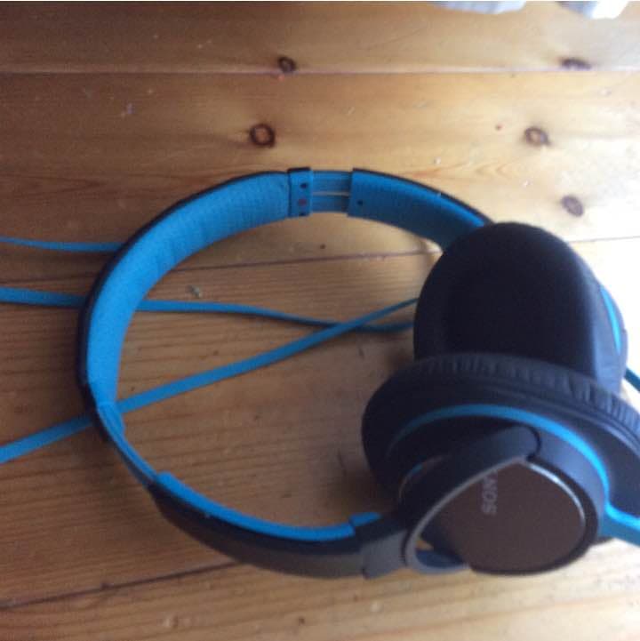 ヘッドホン