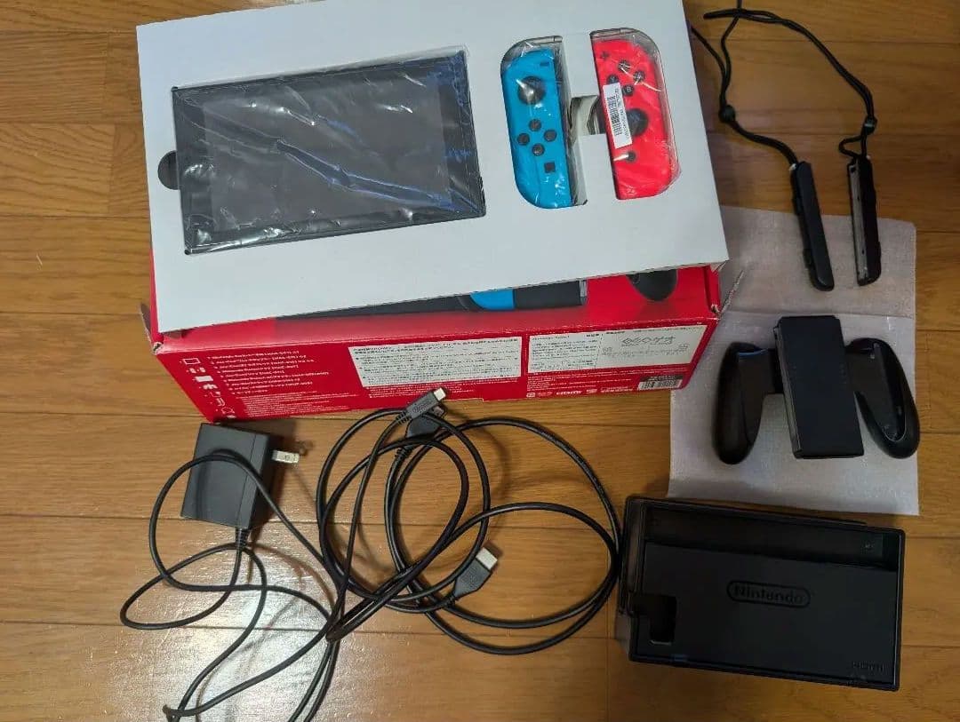 Nintendo Switch 1 ケースとコントローラーおまけ